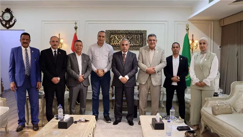 النائب سيد عبد الجليل يشارك في الاجتماع الدوري لنواب الإسماعيلية | تفاصيل