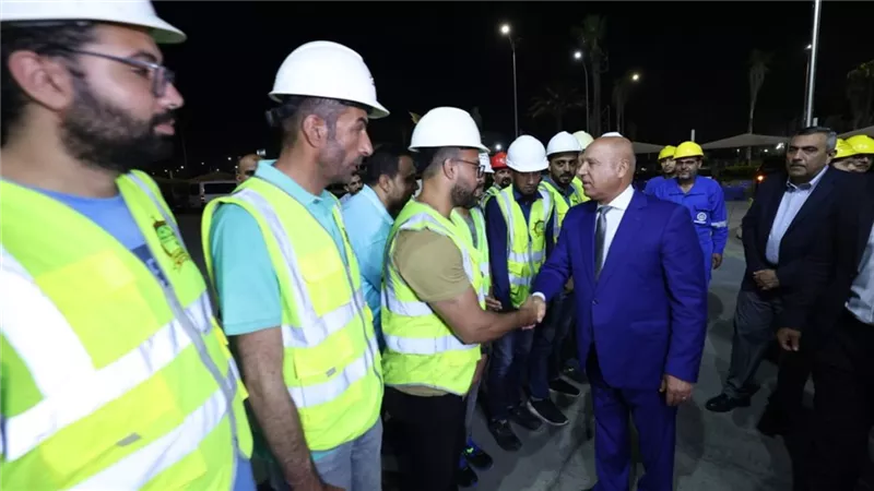 وزير النقل يصل ميناء دمياط لتكريم أبطال القاطرات بعد الحادث الأخير 