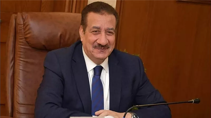محافظ بورسعيد يُصدر حركة تغييرات وتنقلات موسعة لرؤساء الأحياء