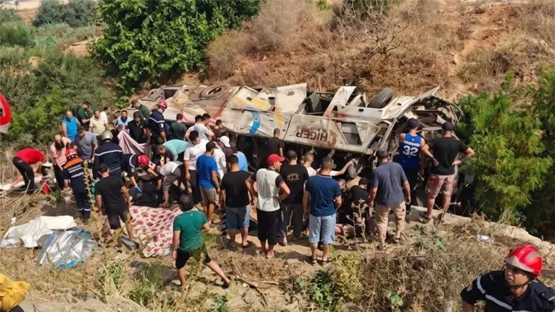 البرلمان العربي وجامعة الدول العربية يعزيان الجزائر فى حادث حافلة بومرداس