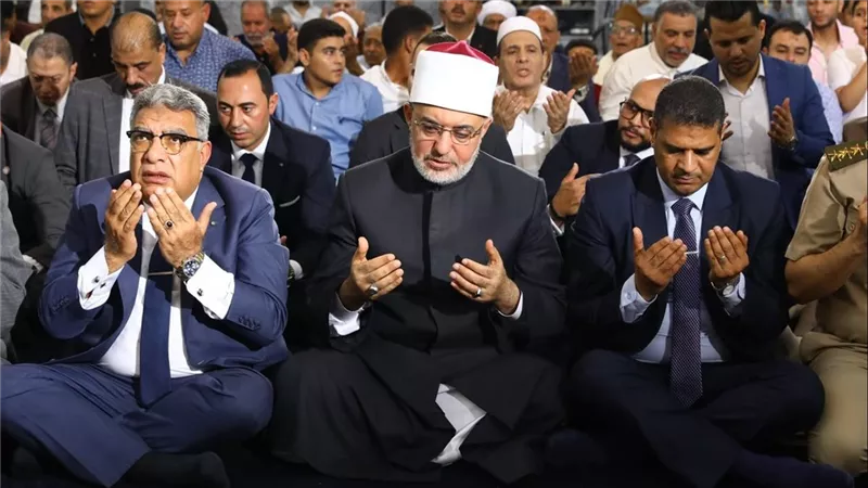 مفتي الجمهورية يشهد افتتاح مسجد 