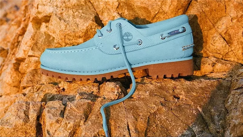 الأيقونة تعود بلون غير متوقع.. Timberland وJacquemus يكشفان عن تعاونهما الثاني