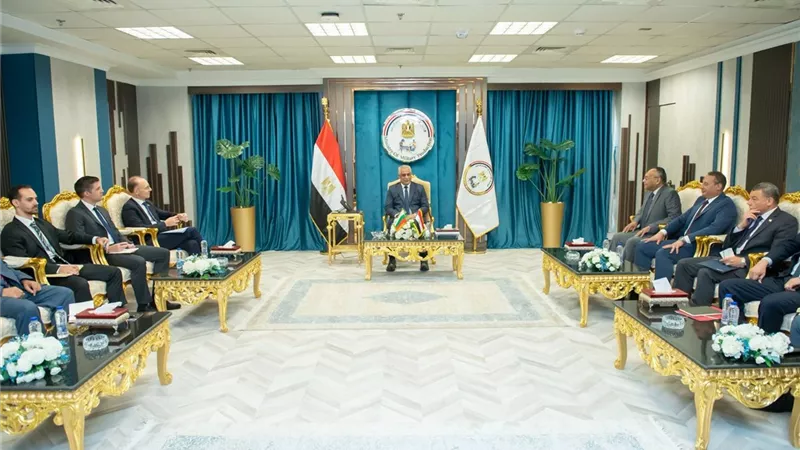 وزير الإنتاج الحربي يبحث مع سفير بلغاريا بالقاهرة سبل تعزيز التعاون المشترك