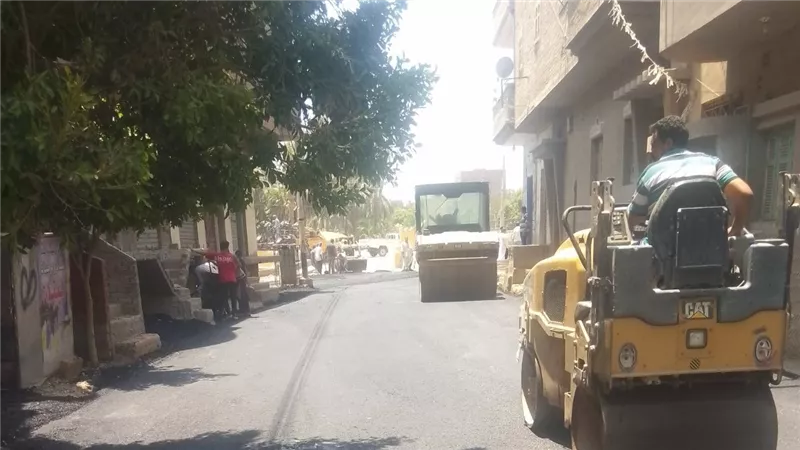 محافظ أسيوط: استمرار أعمال رصف منطقة التأمينات وشارع السويقة ومدخل الببا