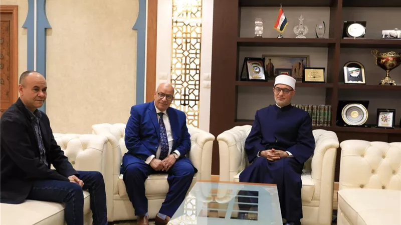 مفتي الجمهورية يبحث مع رئيس شركة مياه الشرب مراحل التوعية بقضية المياه
