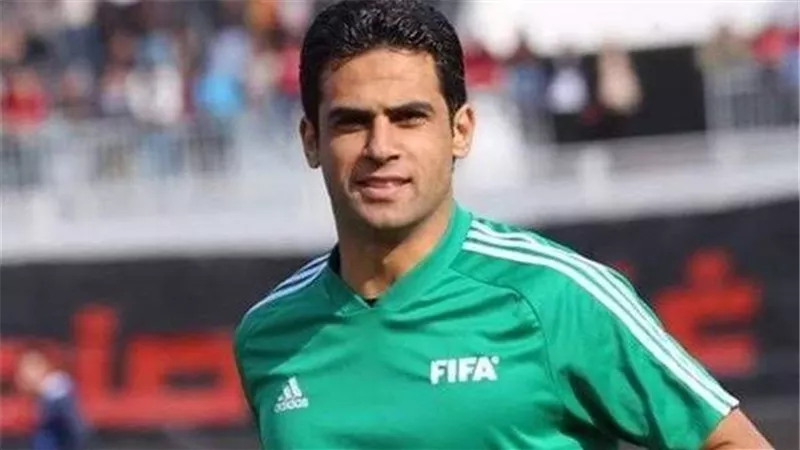 محمد معروف حكما لمباراة سيمبا التنزاني وستلينبوش الجنوب أفريقي