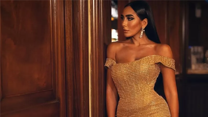 مصممة الأزياء آية الجنايني تدخل عالم الدراما من بوابة الكوميديا الاجتماعية