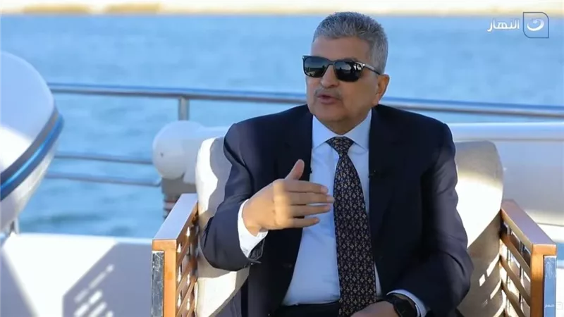 «ربيع» يكشف عن فكرة مصرية حطمت قواعد الإنقاذ العالمية أثناء جنوح «إيڤر جيفن»