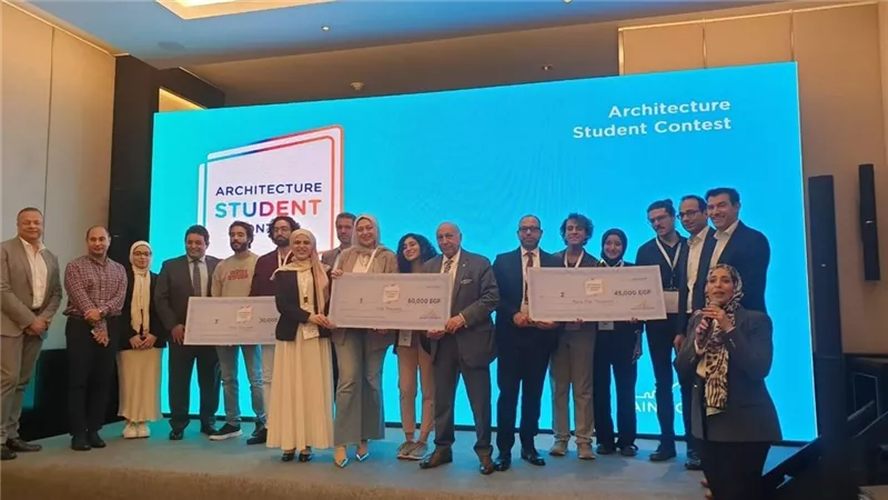 فريق هندسة القاهرة يفوز بالمركز الأول فى مسابقة «سانت - جوبان» الفرنسية 