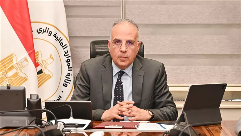 الري تواصل عمليات تطهير الترع والمصارف وتأهيل المحطات والمنشآت المائية 