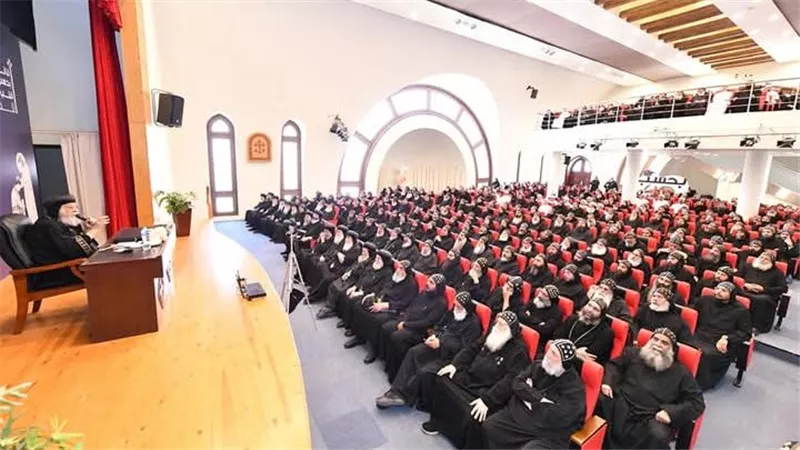 البابا تواضروس الثانى يلتقي رهبان عدد من الأديرة القبطية 