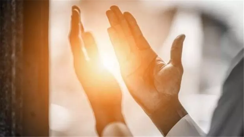 في انتظار ساعة لا ترد فيها الدعوات.. أعمال مستحبة وأدعية يوم الجمعة
