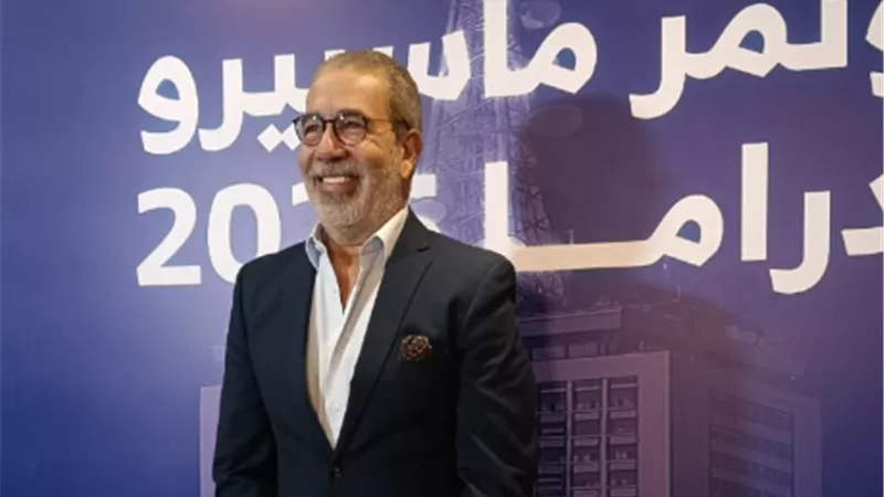  مدحت العدل لـ