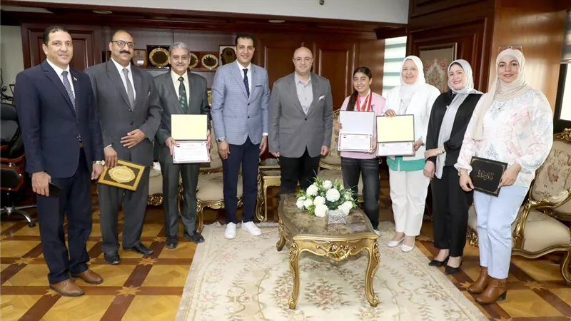شادية بطلة إفريقيا بعد لقاء المحافظ: تكريم يحفز الأبطال لحصد الميداليات
