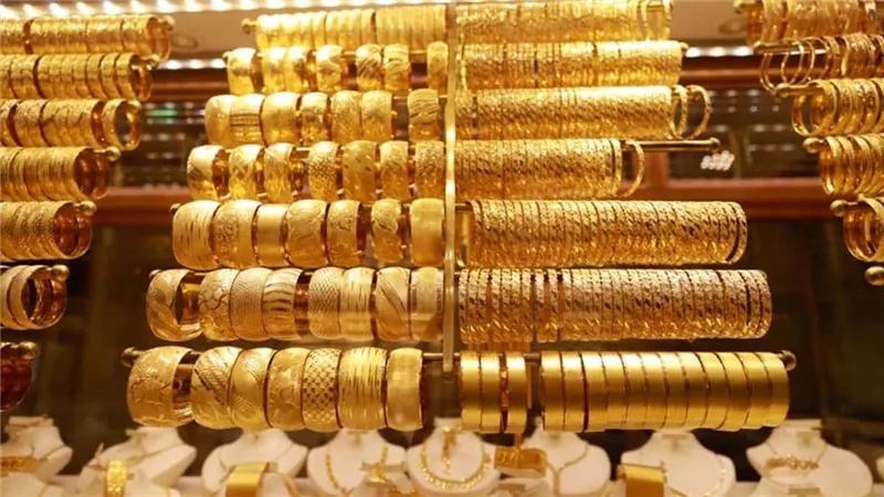مستشار سابق لوزير التموين:الذهب مرشح للوصول إلى 4500 دولار للأوقية بسبب الحروب