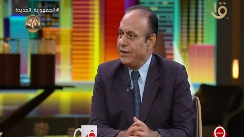 أستاذ اقتصاد يكشف أسباب تراجع التضخم في مصر خلال 2025
