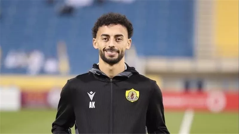 أحمد حسن يكشف عن مفاوضات قوية بين الزمالك وأحمد عبد القادر