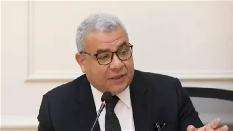 سمير عمر: «ورقة ترامب» مناورة سياسية والطرح المصري أكثر واقعية