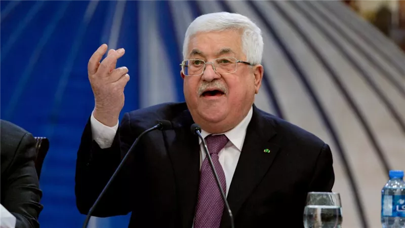 الرئيس الفلسطيني: إسرائيل تقطع أوصال الضفة عبر إقامة المزيد من الحواجز 
