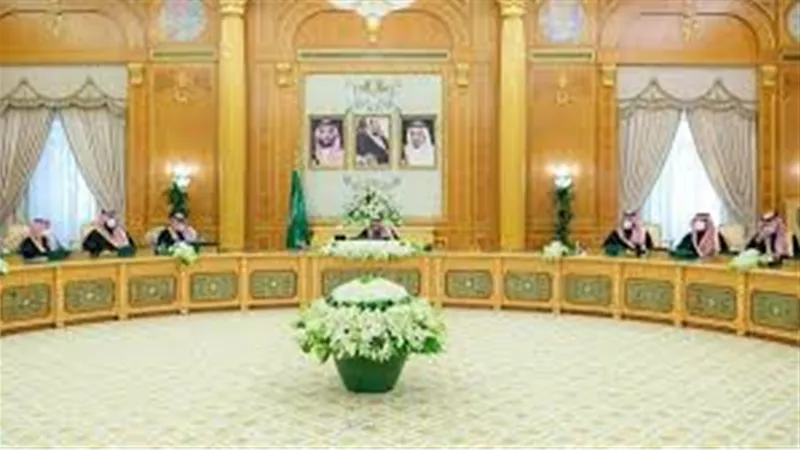  مجلس الوزراء السعودي يطالب بالوقف الفوري لإطلاق النار في غزة