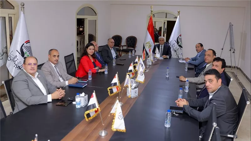أمانة التواصل الجماهيرى ب