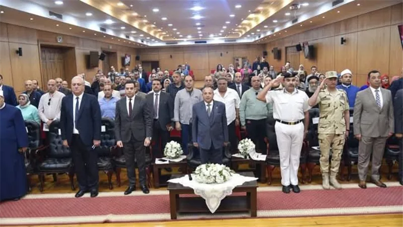 محافظ بورسعيد يترأس جلسة أعمال المجلس التنفيذي للمحافظة 