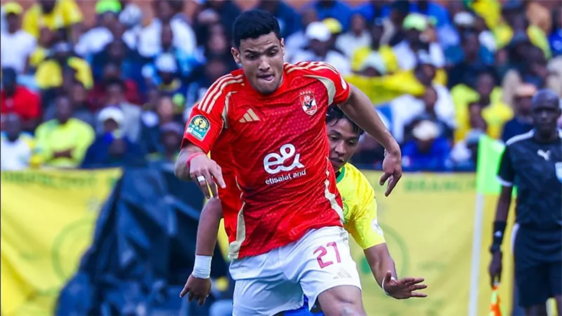 بعد إصابته بارتجاج في المخ.. الأهلي يطبق برنامج فيفا مع مصطفى العش