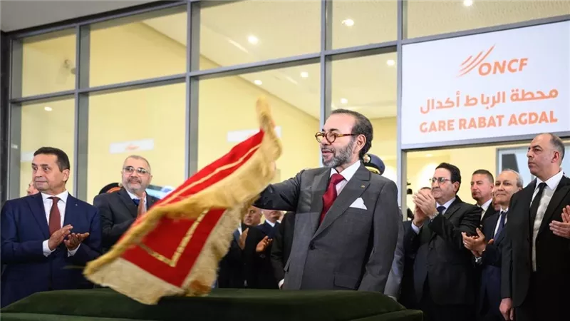 العاهل المغربي يطلق الخط السككي فائق السرعة LGV الرابط بين القنيطرة ومراكش