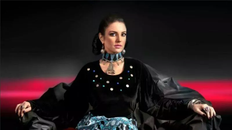في ذكري تحرير سيناء 2025 .. نجمات تألقن بأزياء سيناوية 