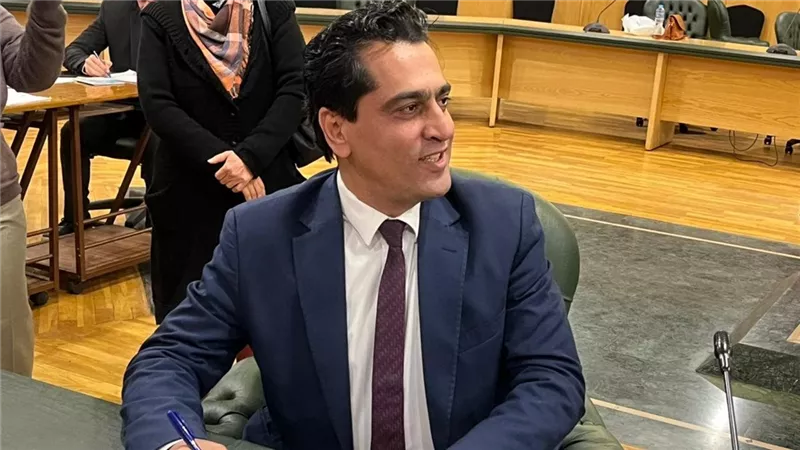 أيمن عبدالمجيد يطرح حلولا جذرية لمشكلة القيد من الصحف الرقمية