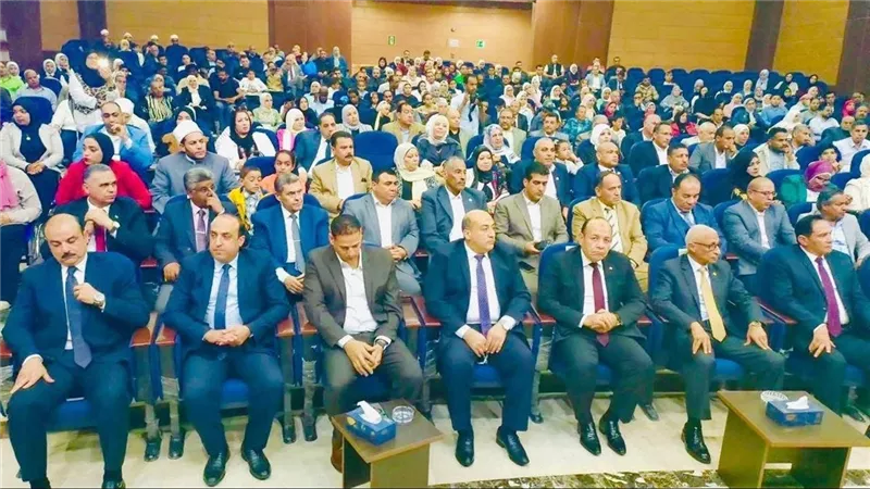 في عيد التحرير.. محافظ شمال سيناء يشهد الحفل الفني بالعريش