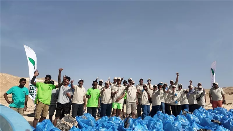 البيئة تنظم حملة تنظيف بمحمية الجزر الشمالية بالبحر الأحمر 