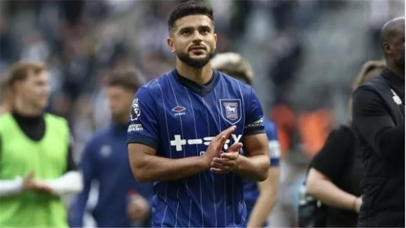 رسالة مؤثرة من سام مرسي لجماهير إيبسويتش تاون بعد رحيله عن الدوري الإنجليزي