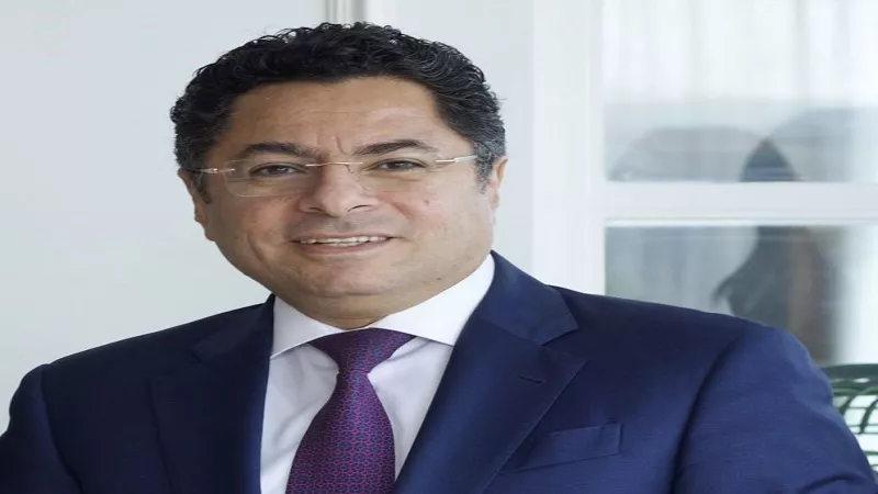 خالد أبو بكر يكشف كواليس رحلته من القانون إلى الإعلام: 