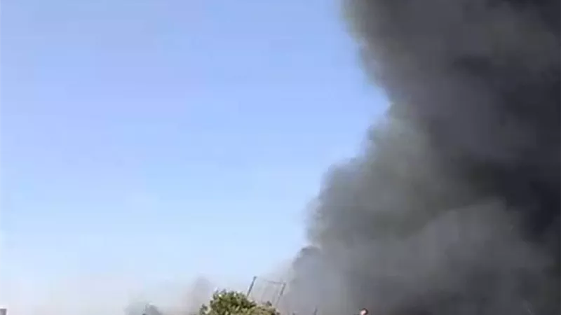 خسائر بالملايين | المعاينة الأولية لـ حريق مصنع الكارتون بمدينة أكتوبر 