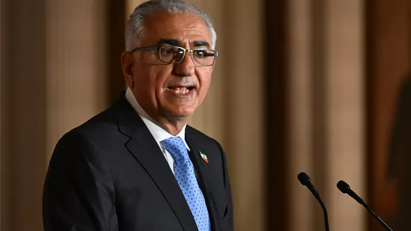 بهلوي يدعو الغرب لدعم الإضرابات لإسقاط النظام الإيراني
