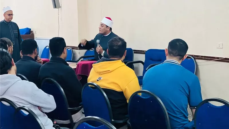انطلاق  الدورة التدريبية للمرشحين للتعاقد بوظيفة 