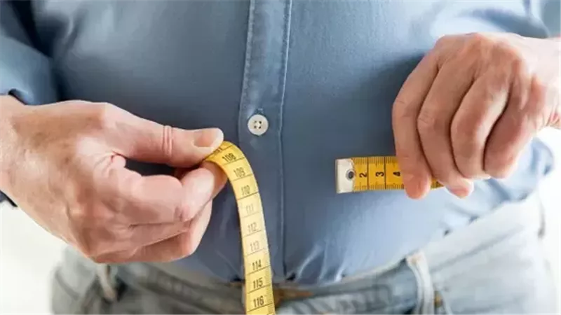 5 خطوات فعالة وسريعة لتخلص من دهون البطن فور استيقاظك صباحًا