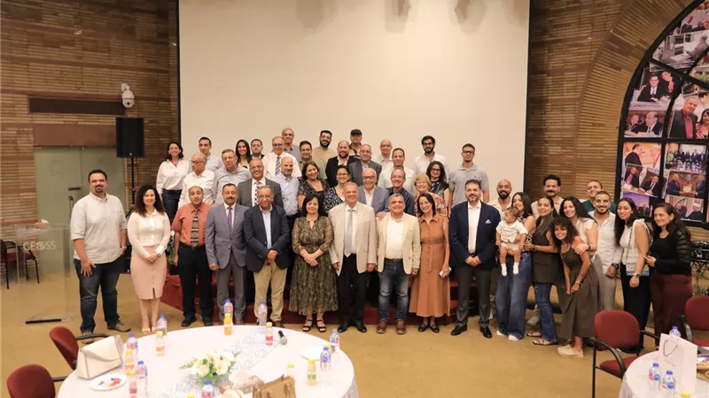 رئيس الطائفة الإنجيلية يشهد حفل تكريم المهندس أيمن أنور السكرتير العام