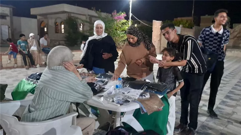 إقبال جماهيري كبير على معرض الحرف اليدوية والتراثية بمركز شباب فيصل في السويس