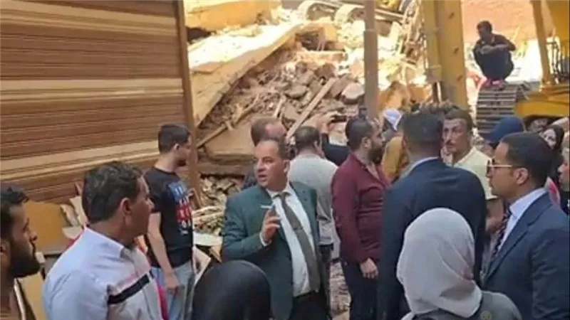 النيابة الإدارية تحقق في انهيار عقار بزفتى أسفر عن وفاة 4 أشخاص