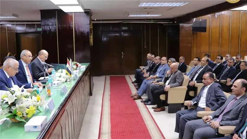 رئيس مجلس الدولة يجتمع برؤساء المحاكم الإدارية والتأديبية