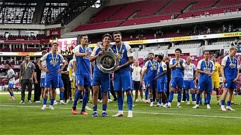 ألكمار يفتتح الموسم الجديد بالفوز بكأس السوبر الهولندي
