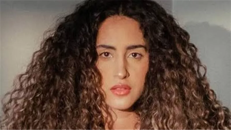 المطربة دنيا وائل: ورش التمثيل كانت لتحسين كتابتي.. وحبيت التمثيل بعد كده