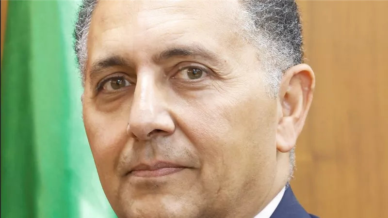 محافظ القليوبية يتابع حادث سقوط سقف أثناء تنفيذ أعمال إزالة أدوار مخالفة