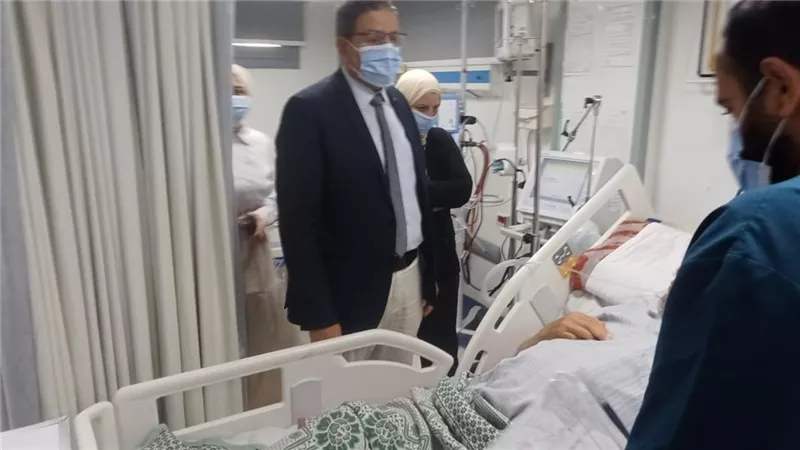 في جولة صباحية مفاجئة.. وكيل صحة المنوفية يتفقد مستشفى 