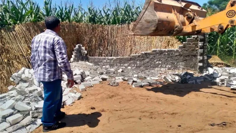 إزالة حالة تعدٍ على مساحة 175 مترًا من الأراضي بـ 
