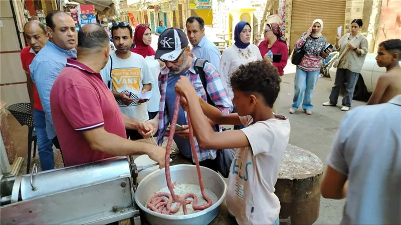ضبط لحوم مجهولة المصدر واسطوانات بوتاجاز خلال حملة تموينية في الإسكندرية