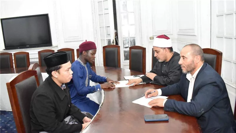بدء مقابلات المجموعة الأخيرة للمرشحين لمنحة المجلس الأعلى للشئون الإسلامية
