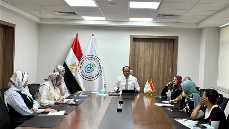 «الرعاية الصحية بالإسماعيلية» تناقش تعزيز الاستخدام الرشيد للمضادات الحيوية 